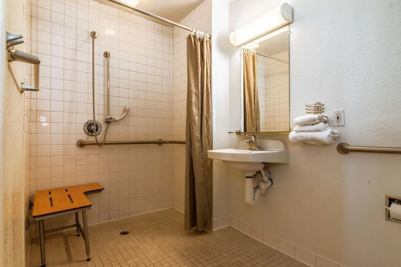 Motel 6-Palm Springs, Ca - East - Palm Canyon 2*,