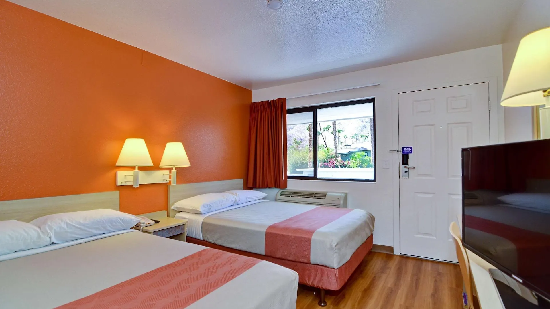 Hotel Motel 6-Palm Springs, CA - East - Palm Canyon